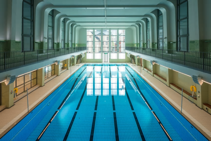 Forsgrénska badet i Medborgarhuset på Södermalm - efter omfattande renovering och ombyggnation.