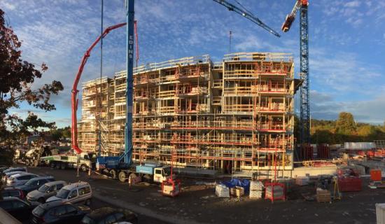 &Aring;sikten Södra i Uppsala är ett exempel på traditionellt byggande med Riksbyggen som nöjd beställare och mycket nöjda boende (topp tio i Sverige, NKI 2018).