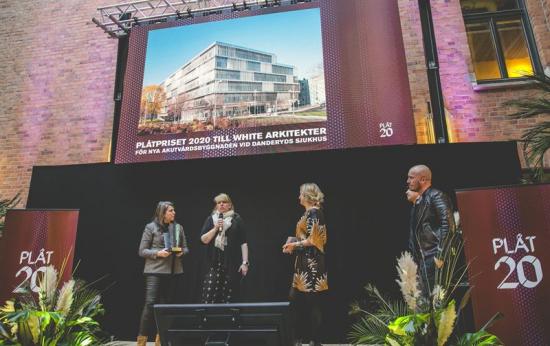 White arkitekter tilldelades PL&Aring;TPRISET 2020 för nya akutvårdsbyggnaden vid Danderyds sjukhus. Francesca Bianchi och Helena Polgård Nygren tog emot priset under arkitekturdagen PL&Aring;T20 den 13 februari Stockholm.