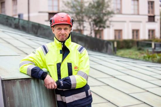 Torbjörn Hagelin, Byggnads avtalssekreterare.