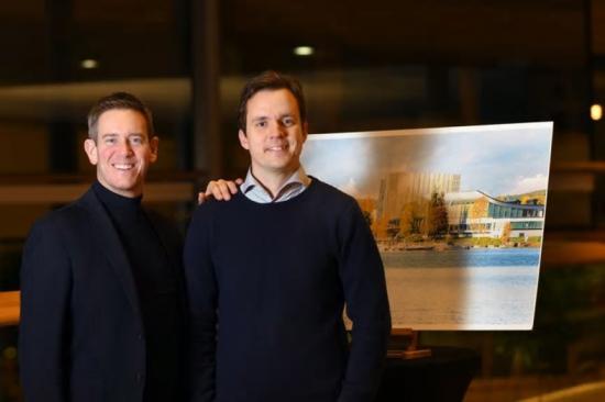 Patrik Attini, ägare av Hotell Södra Berget AB i Sundsvall och initiativtagare till hotelletableringen i Härnösand, och Jon Hillgren, Hernö Gins grundare och vd.