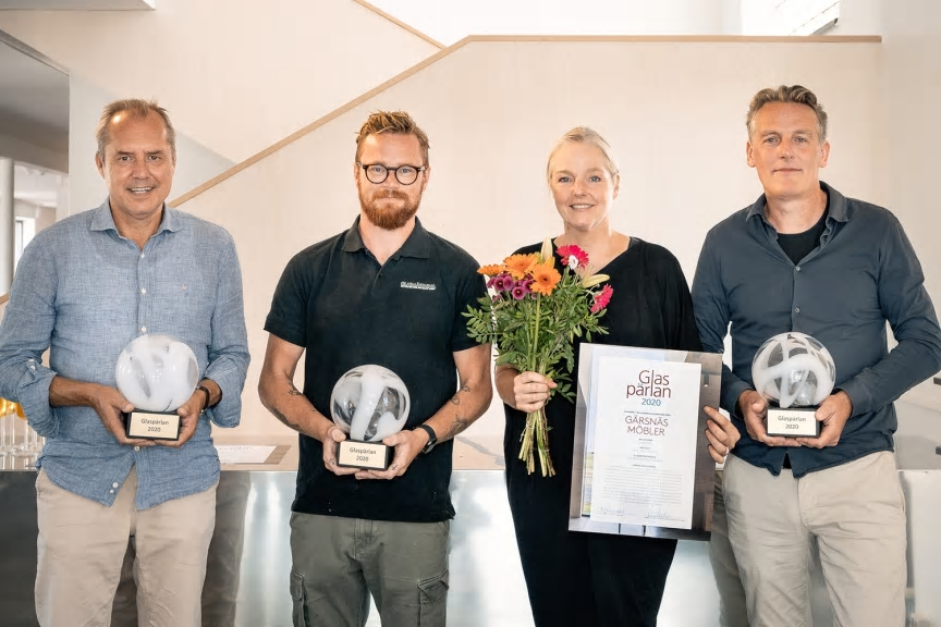 Pristagarna från vänster: Dag Klockby, VD Gärsnäs, Mattias Laakso Nilsson, VD Glasmästarna i Skåne, Ia Hjärre och Andy Nettleton, Dive Architects.