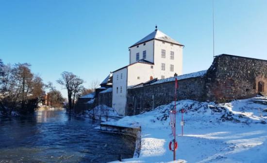 Nyköpingshus, Nyköping stolthet med anor från 1100-talet, ska förvaltas av Riksbyggens fastighetsförvaltning.