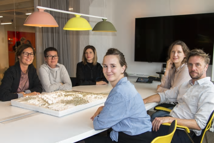 Från vänster: Sara Vikstrand, Doina Velasquez, Susanne Göransson, Josefin Wernestad, Emma Byström, Per Axelsson.