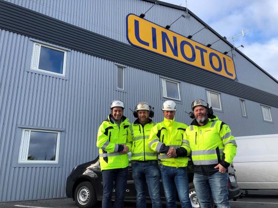 Från vänster Tom Istgren ny VD, Marcus Svensson Armerad betong Michael Larsson ny Styrelseordförande, Tomas Olsson Armerad betong.