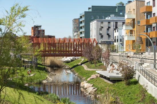 Nominerad till Landskapsarkitekturpriset 2020: Broparken, Linköping.