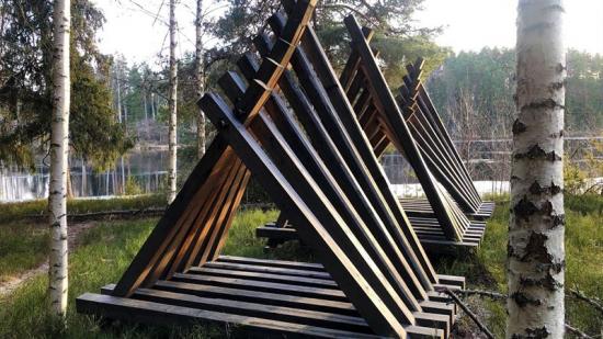 The 200-year Pavilion består av tvåhundra år gammalt trä, där virket räddades från en fallfärdig sågverksbyggnad i Järvsö.
